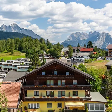 Апартаменти Haus Excelsior 35 *